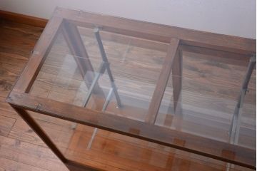 アンティーク家具　和製アンティーク　古いナラ材のR型ガラスショーケース