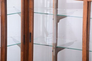 アンティーク家具　和製アンティーク　古いナラ材のR型ガラスショーケース