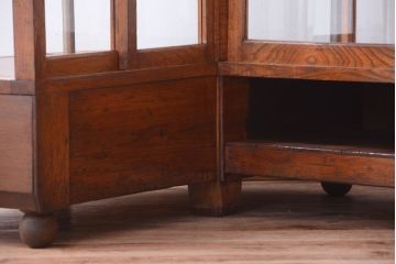 アンティーク家具　和製アンティーク　古いナラ材のR型ガラスショーケース