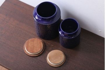 アンティーク雑貨　イギリスビンテージ　HORNSEA(ホーンジー)HEIRLOOM(エアルーム)シリーズMIDNIGHT BLUE(ミッドナイトブルー)キャニスター2点