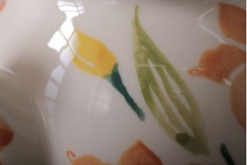 アンティーク雑貨　イギリスビンテージ　WESTFIELD ART POTTERY ポット・カップ&ソーサーなど4点(洋食器)