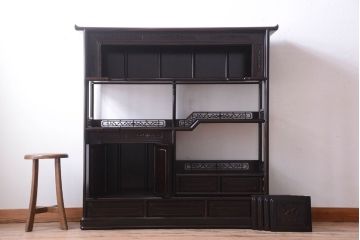 中古　民芸家具　唐木縞黒檀　美しい意匠の上品な高級飾り棚