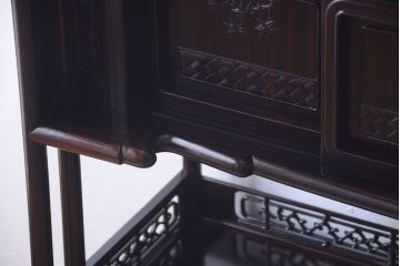中古　民芸家具　唐木縞黒檀　美しい意匠の上品な高級飾り棚