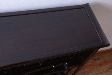中古　民芸家具　唐木縞黒檀　美しい意匠の上品な高級飾り棚