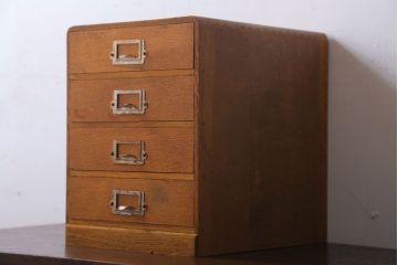 レトロ家具　昭和レトロ　ネームプレート取っ手付き!ナラ材の4杯小引き出し