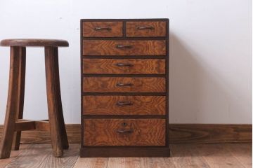 アンティーク家具　和製アンティーク　古い木製の小引き出し