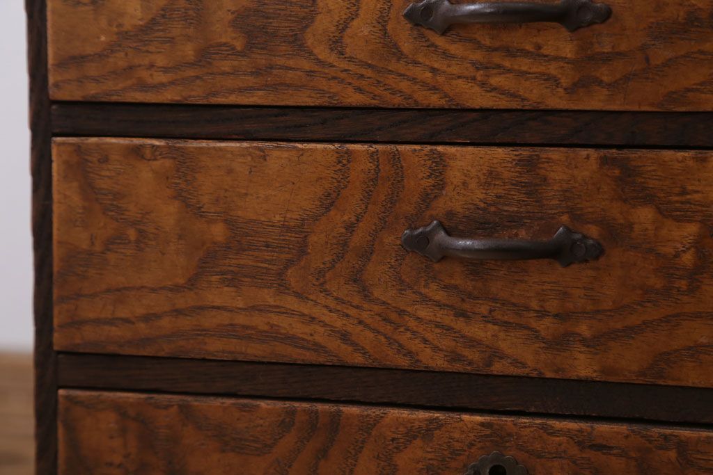 アンティーク家具　和製アンティーク　古い木製の小引き出し