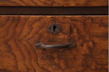 アンティーク家具　和製アンティーク　古い木製の小引き出し