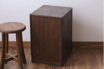 アンティーク家具　和製アンティーク　古い木製の小引き出し