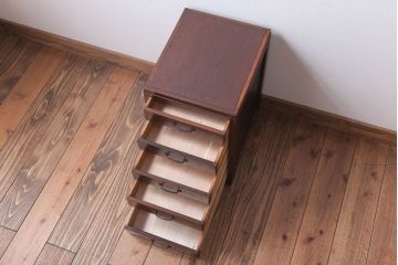アンティーク家具　和製アンティーク　古い木製のシックな小引き出し
