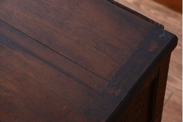 アンティーク家具　アンティーク　古い木製の30杯ドロワー(引き出しサイドボード・薬箪笥)