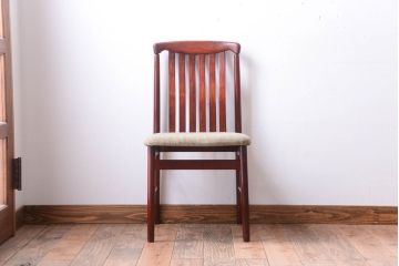 レトロ家具　和製アンティーク　レトロで上品なデザインの古いチェア(2)