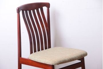 レトロ家具　和製アンティーク　レトロで上品なデザインの古いチェア(2)