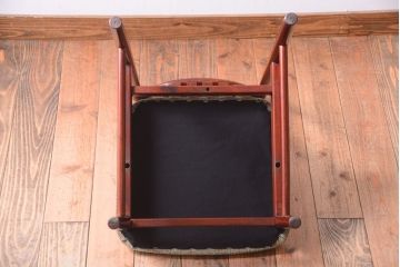 レトロ家具　和製アンティーク　レトロで上品なデザインの古いチェア(2)