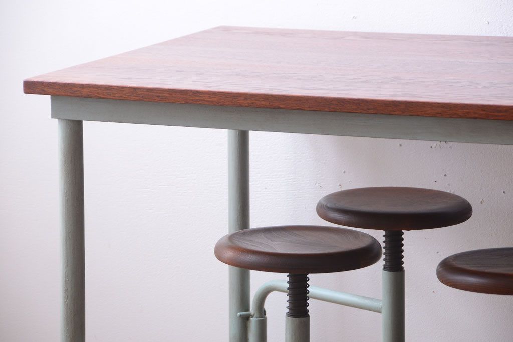 ラフジュ工房オリジナル 8脚格納スツール付き机(テーブル・作業台)