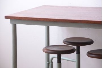 ラフジュ工房オリジナル 8脚格納スツール付き机(テーブル・作業台)