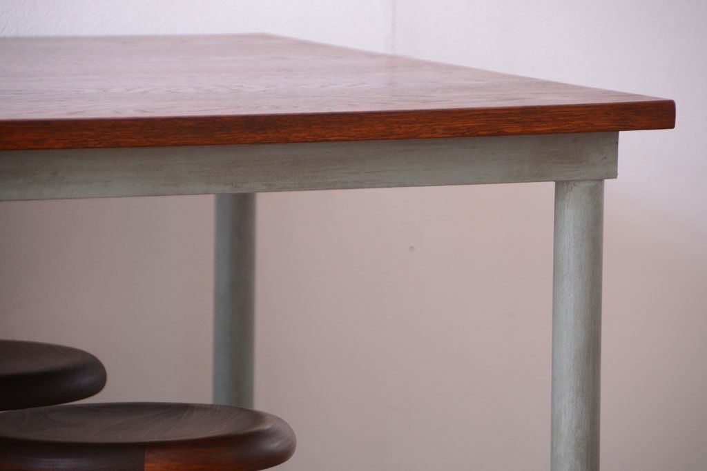 ラフジュ工房オリジナル 8脚格納スツール付き机(テーブル・作業台)