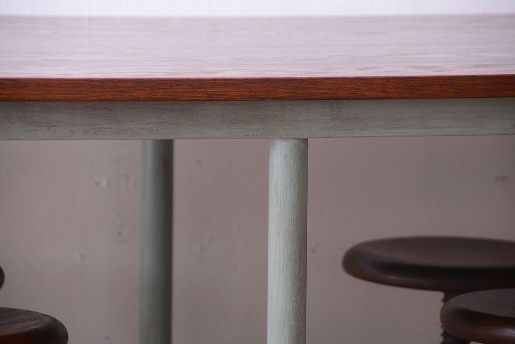 ラフジュ工房オリジナル 8脚格納スツール付き机(テーブル・作業台)