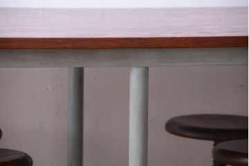 ラフジュ工房オリジナル 8脚格納スツール付き机(テーブル・作業台)