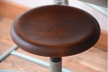 ラフジュ工房オリジナル 8脚格納スツール付き机(テーブル・作業台)