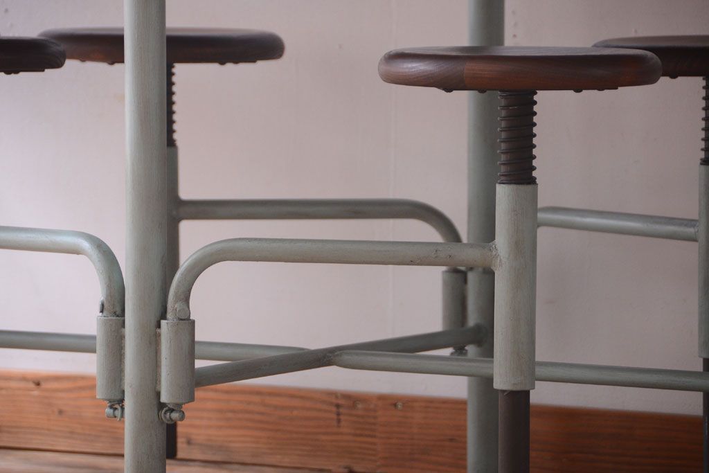 ラフジュ工房オリジナル 8脚格納スツール付き机(テーブル・作業台)