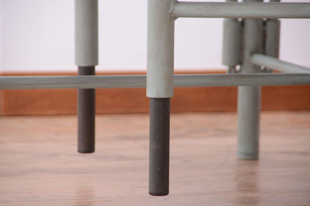 ラフジュ工房オリジナル 8脚格納スツール付き机(テーブル・作業台)