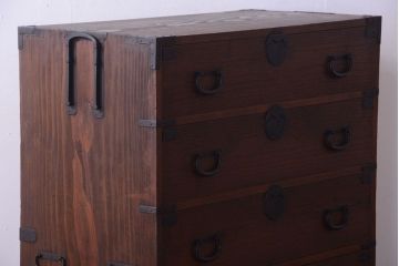 アンティーク家具　古民具・骨董　明治〜大正期　一本物!厚手金具のアンティーク衣装箪笥(1)