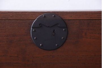 アンティーク家具　古民具・骨董　明治〜大正期　一本物!厚手金具のアンティーク衣装箪笥(1)