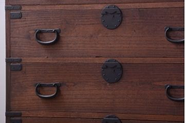 アンティーク家具　古民具・骨董　明治〜大正期　一本物!厚手金具のアンティーク衣装箪笥(1)