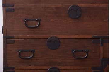 アンティーク家具　古民具・骨董　明治〜大正期　一本物!厚手金具のアンティーク衣装箪笥(2)