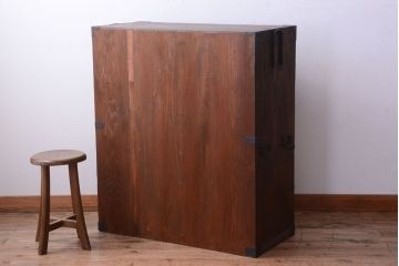 アンティーク家具　古民具・骨董　明治〜大正期　一本物!厚手金具のアンティーク衣装箪笥(2)