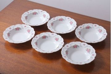 アンティーク雑貨　イギリス　Royal Albert(ロイヤルアルバート)　Tranquillity(トランキュリティ)シリーズ　スープ皿6枚(洋食器)
