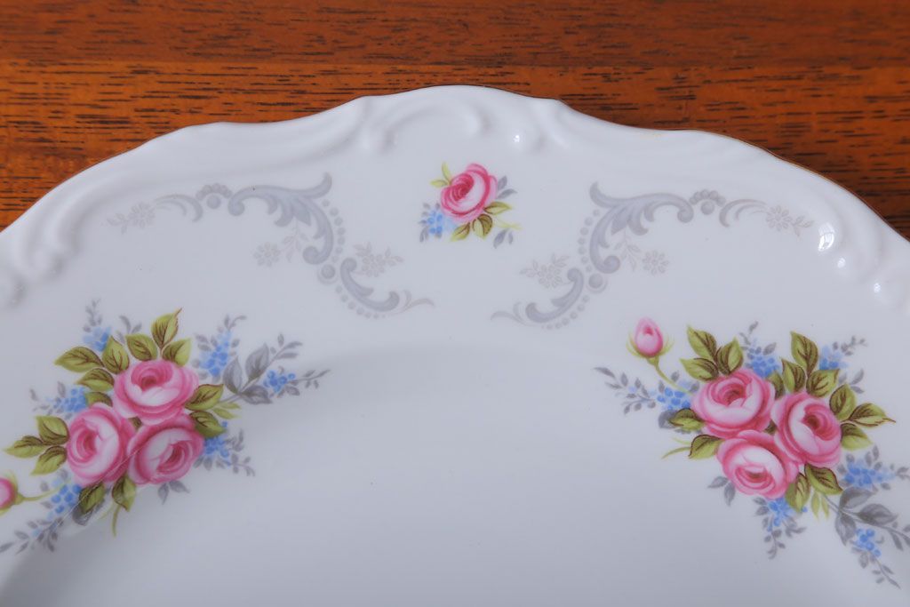 アンティーク雑貨　イギリス　Royal Albert(ロイヤルアルバート)　Tranquillity(トランキュリティ)シリーズ　ディナープレート5枚(洋食器)