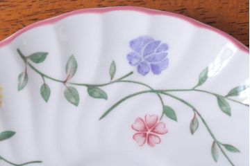 アンティーク雑貨　イギリスビンテージ　JOHNSON BROTHERS(ジョンソン・ブラザーズ)SUMMER CHINTZ(サマーチンツ)シリーズ カップ&ソーサー・皿など6点(洋食器)