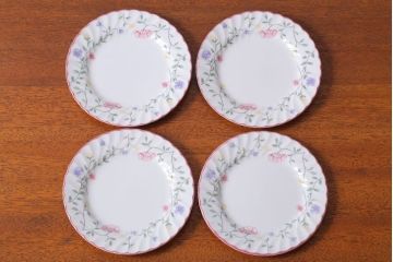 アンティーク雑貨　イギリスビンテージ　JOHNSON BROTHERS(ジョンソン・ブラザーズ)SUMMER CHINTZ(サマーチンツ)シリーズ カップ&ソーサー・皿など6点(洋食器)