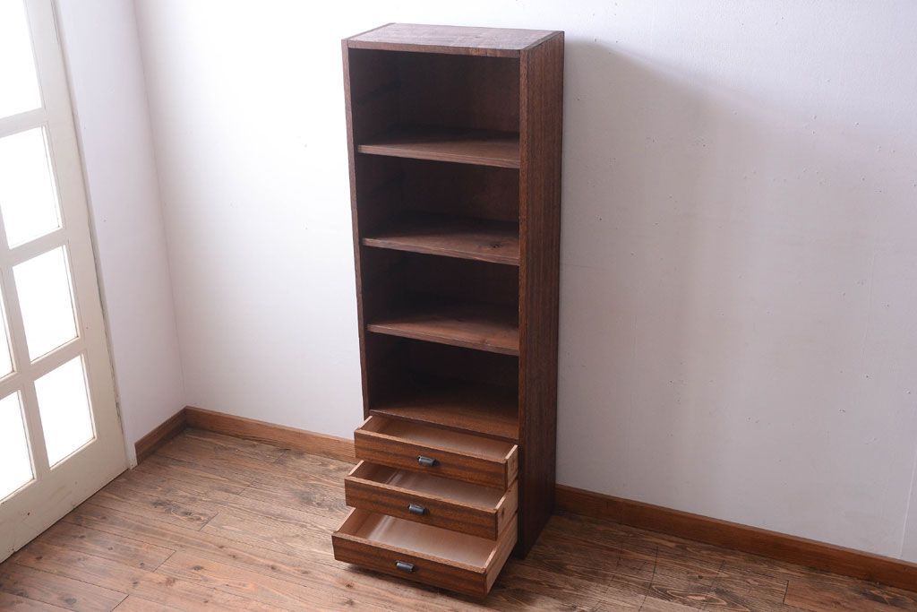 アンティーク家具　アンティーク　引き出し付き!古い木製の縦型飾り棚(本棚)