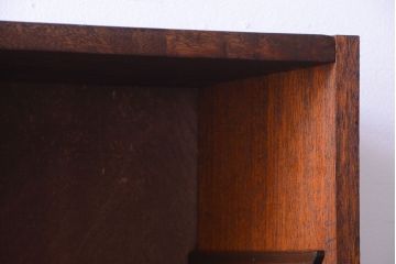 アンティーク家具　アンティーク　引き出し付き!古い木製の縦型飾り棚(本棚)