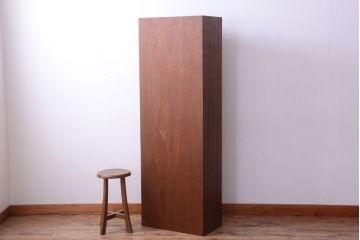 アンティーク家具　アンティーク　引き出し付き!古い木製の縦型飾り棚(本棚)