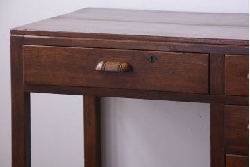 レトロ家具　和製アンティーク　小ぶりで可愛いレトロな木製デスク(片袖机)