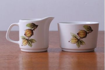 イギリスビンテージ　J&G　MEAKIN(ミーキン)　Eden(エデン)シリーズ　ティーポット・シュガー・ミルク入れ3点(洋食器)