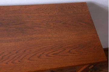 レトロ家具　昭和レトロ　古い木製の高脚付きアンティークキャビネット(収納棚)