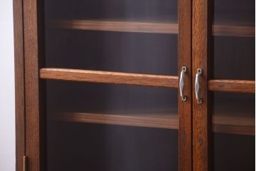 レトロ家具　昭和レトロ　古い木製の高脚付きアンティークキャビネット(収納棚)