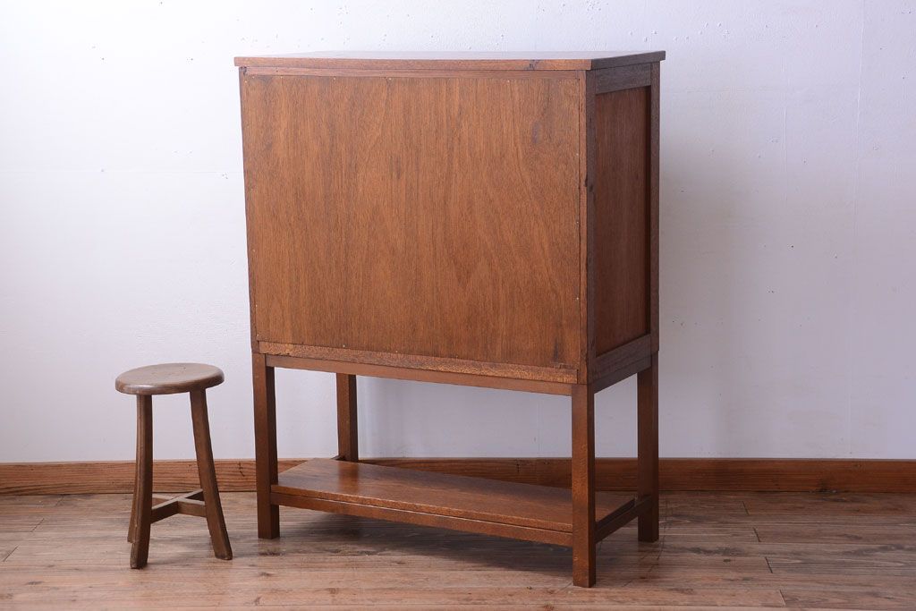 レトロ家具　昭和レトロ　古い木製の高脚付きアンティークキャビネット(収納棚)