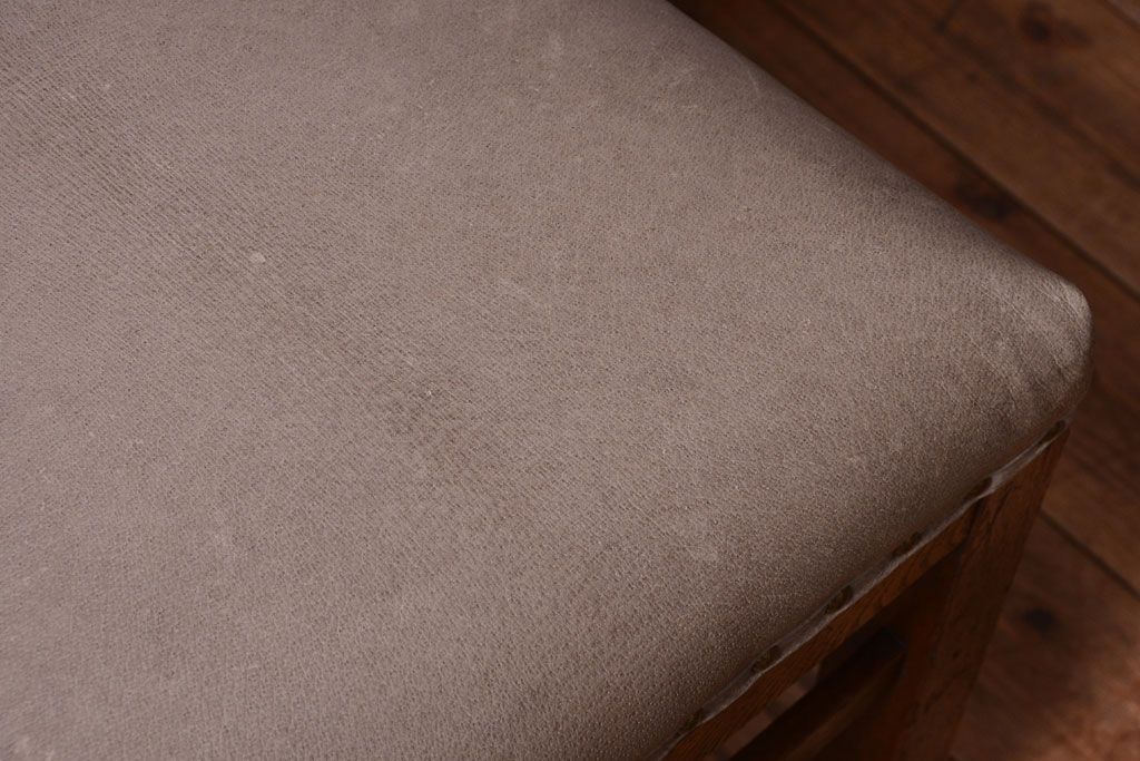 レトロ家具　和製アンティーク　本革座面のレトロなチェア(椅子)