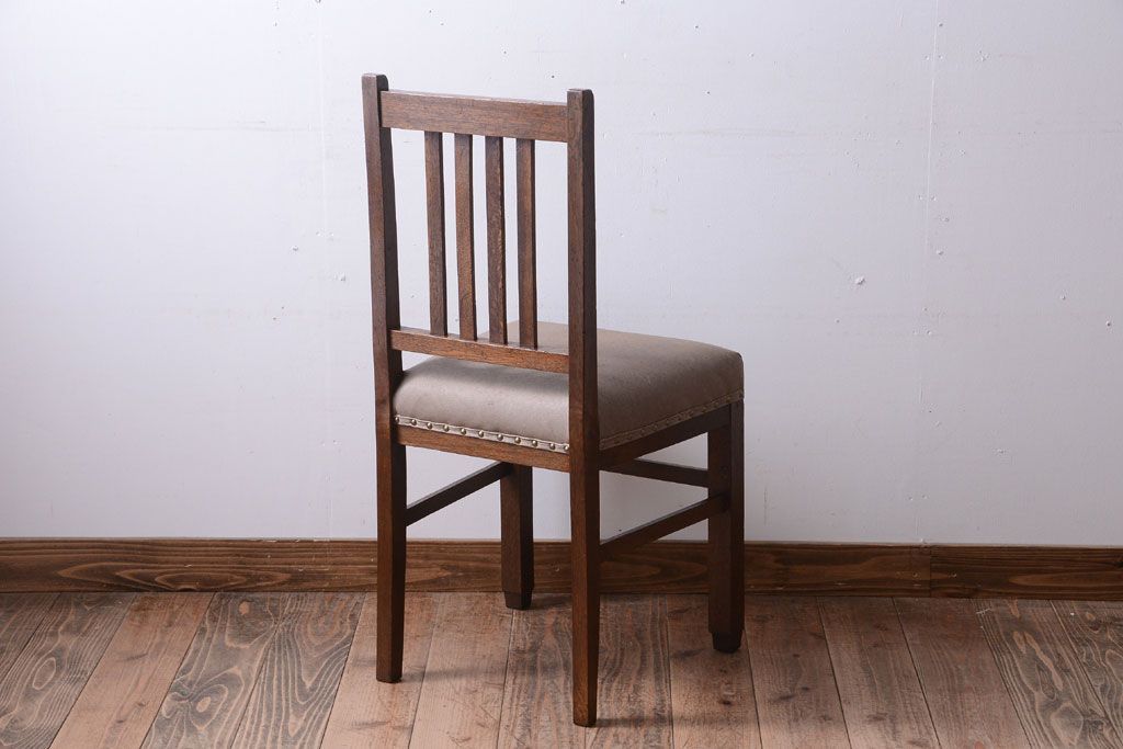 レトロ家具　和製アンティーク　本革座面のレトロなチェア(椅子)