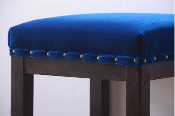 レトロ家具　和製アンティーク　古い木のレトロなクッション座面角スツール(2)