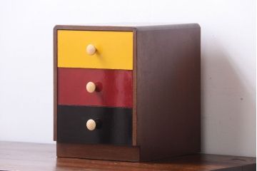 レトロ家具　和製アンティーク　レトロで小ぶりな可愛い小引き出し