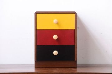 レトロ家具　和製アンティーク　レトロで小ぶりな可愛い小引き出し