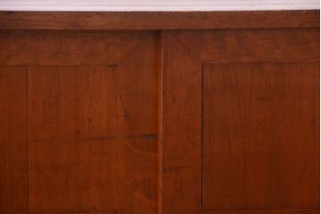 アンティーク家具　古民具・骨董　シンプルな丸金具のアンティーク時代箪笥ローボード