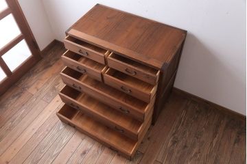 アンティーク家具　和製アンティーク　古い木のシンプルな衣装箪笥